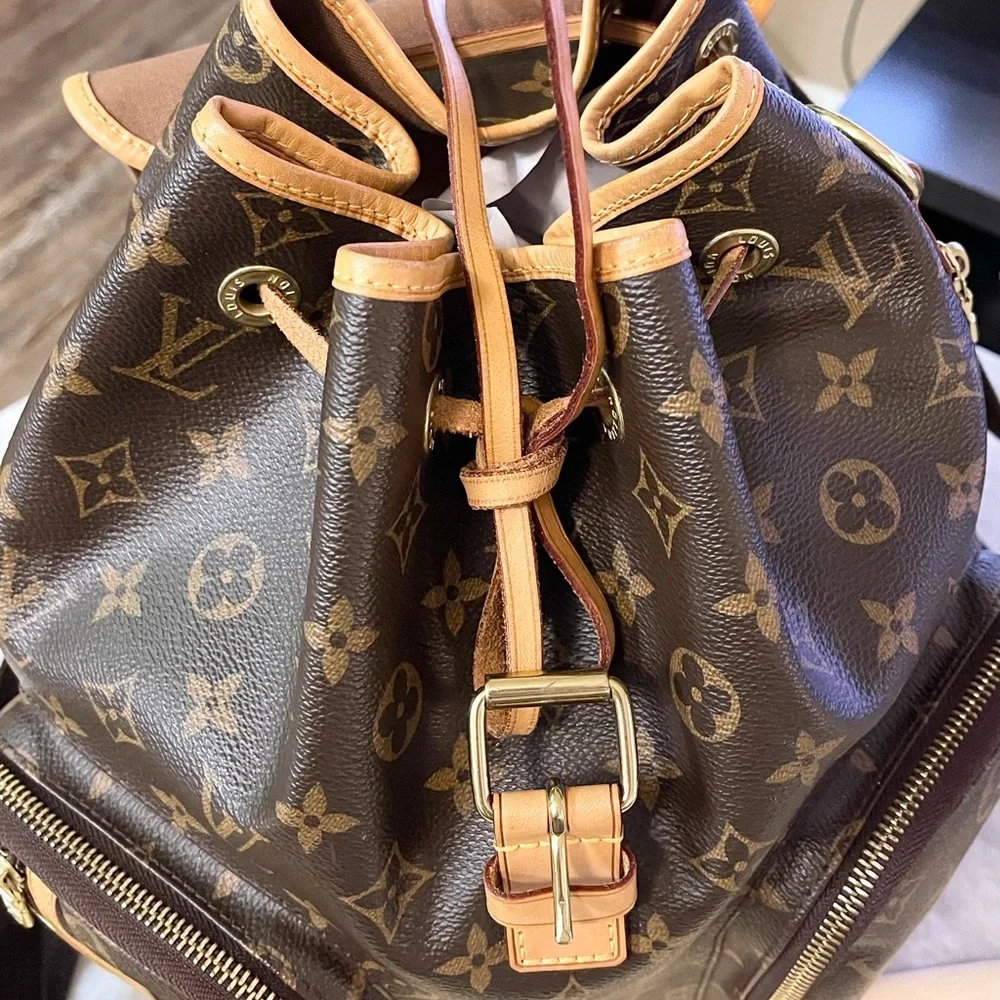 LOUIS VUITTON Monogram Bosphore Backpack - Picture 13 of 16